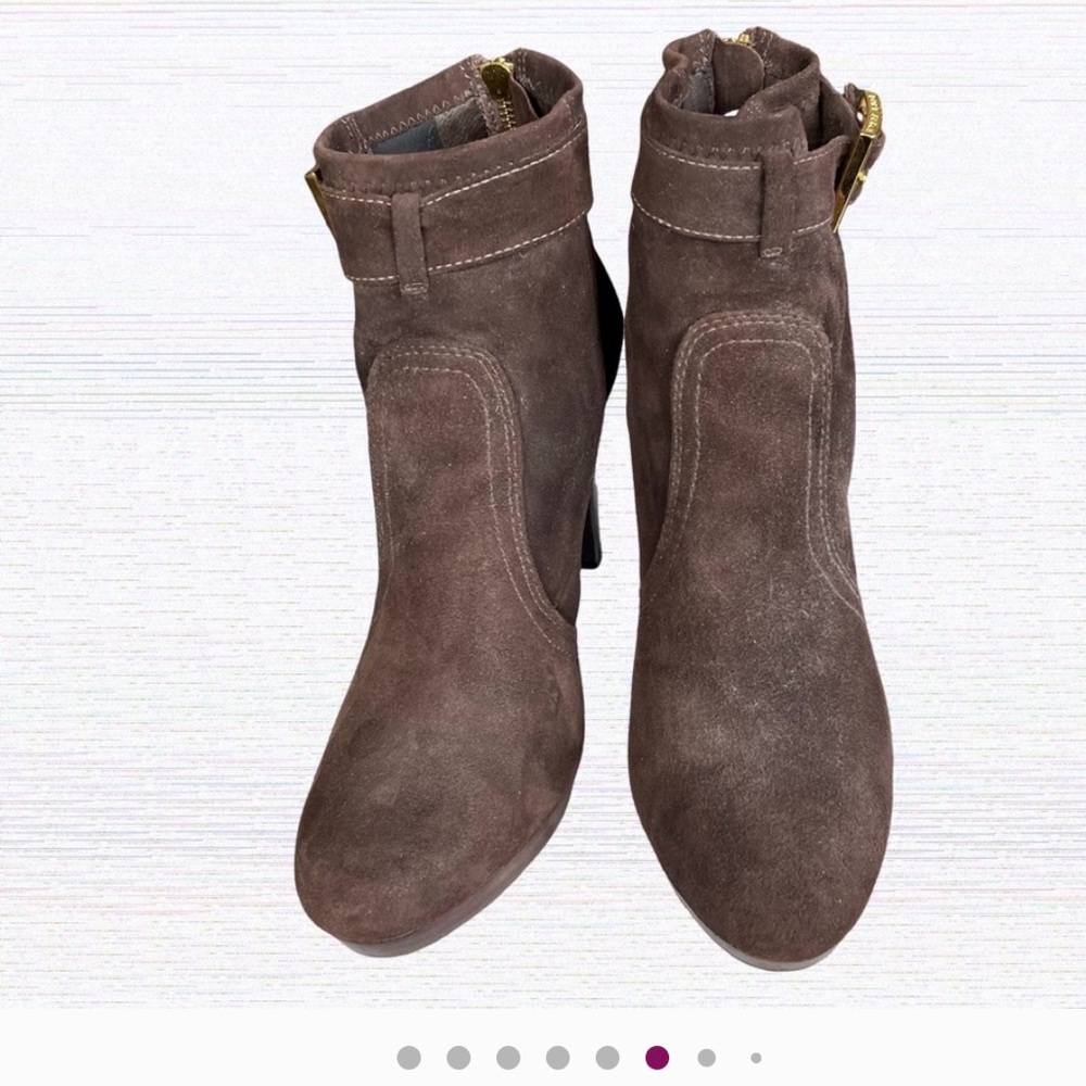 Tory Burch Melrose Chocolate Suede Heel Ankle Boots W/Gold Buckle Size 11 - Picture 4 of 9